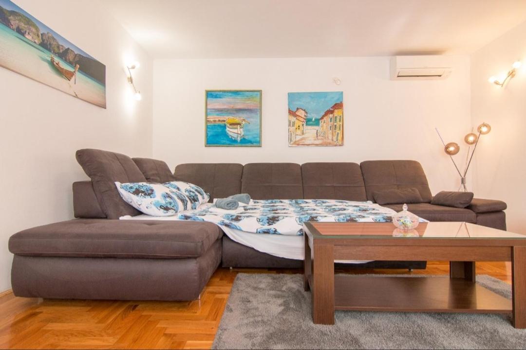 Apartment Antonella Fasana Fazana Bagian luar foto
