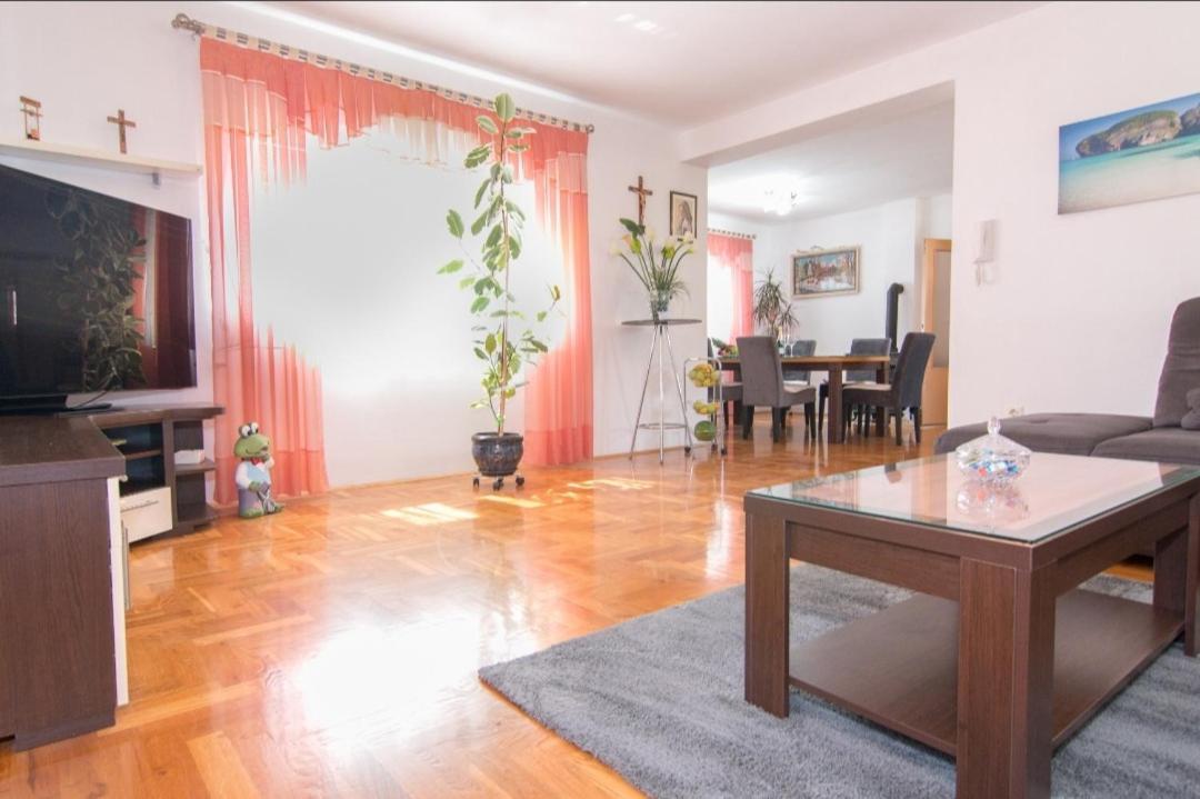 Apartment Antonella Fasana Fazana Bagian luar foto